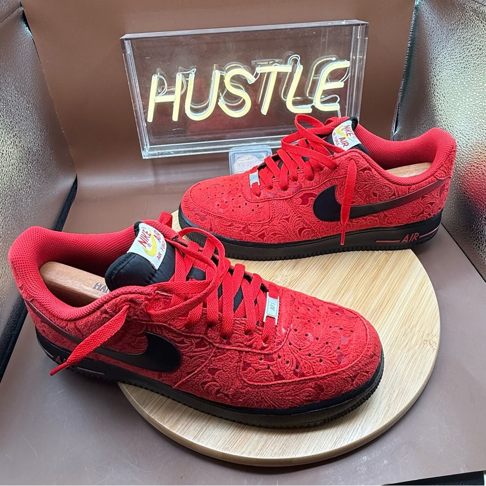 Nike Air Force 1 Low “ Red Paisley” Men’s Sz 11 - Picture 5 of 10
